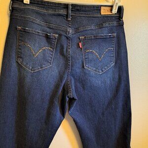 Levi's Perfectly Shaping 512 Bootcut Denim Jeans With Riveting Detail Pockets